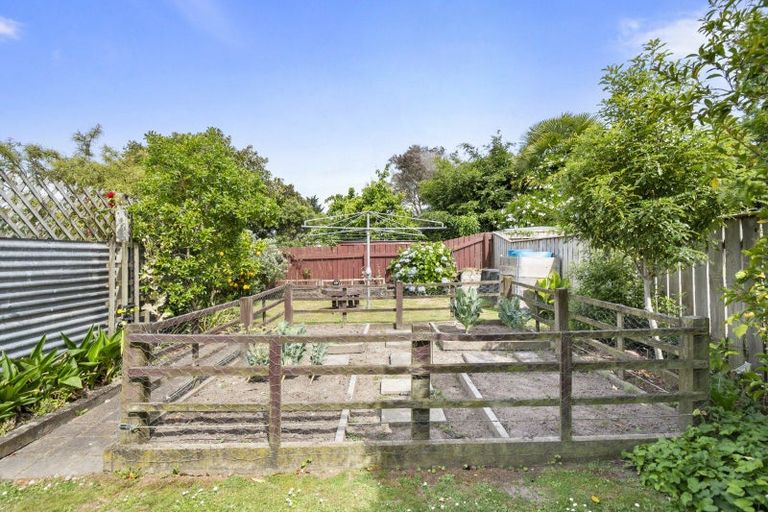 Photo of property in 18 Campbell Street, Feilding, 4702