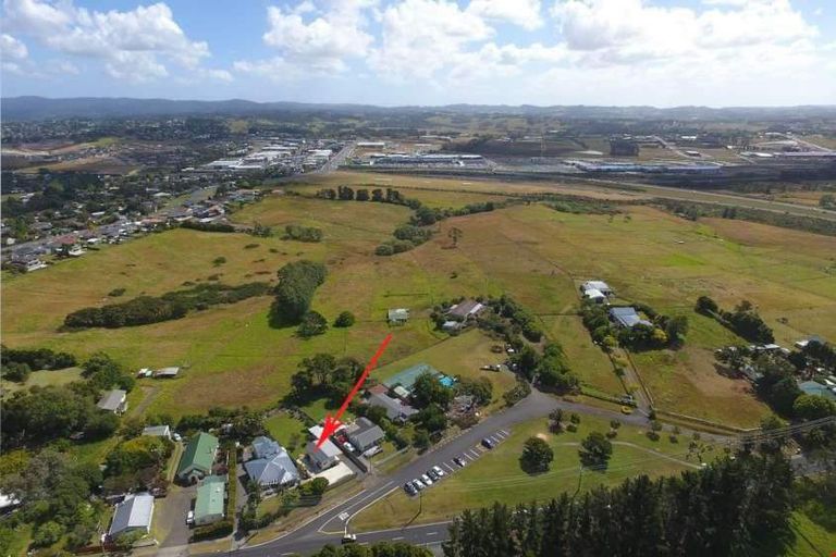 Photo of property in 30 Trig Road, Whenuapai, Auckland, 0618