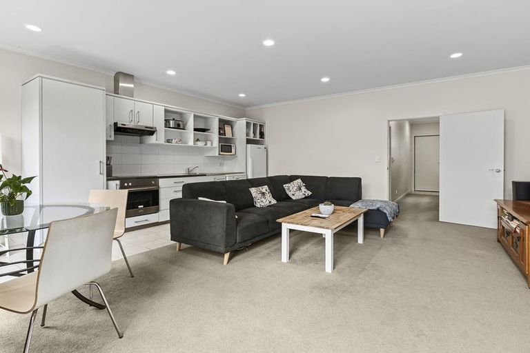 Photo of property in 6/38 Maratahu Street, Westown, New Plymouth, 4310