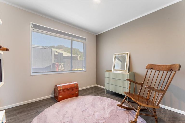 Photo of property in 9 Vining Crescent, Stoke, Nelson, 7011