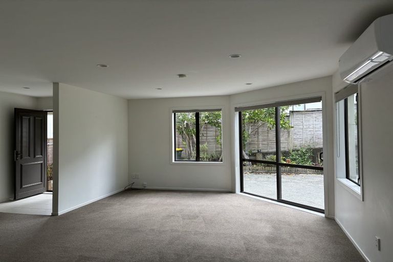 Photo of property in 32a Bleakhouse Road, Howick, Auckland, 2014