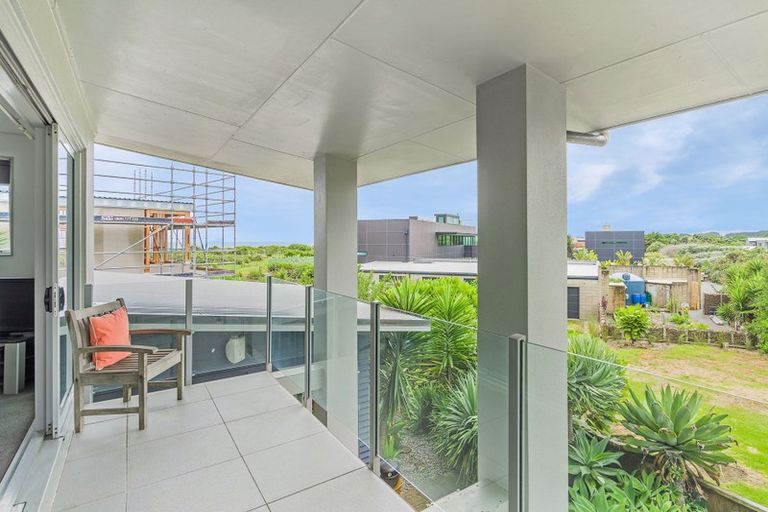 Photo of property in 18 Olliver Grove, Waikanae Beach, Waikanae, 5036