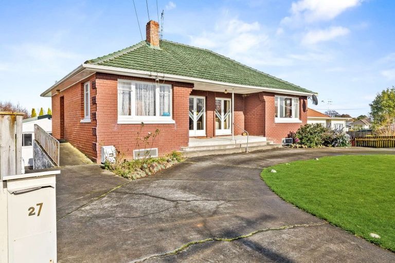 Photo of property in 27 Graham Street, Levin, 5510