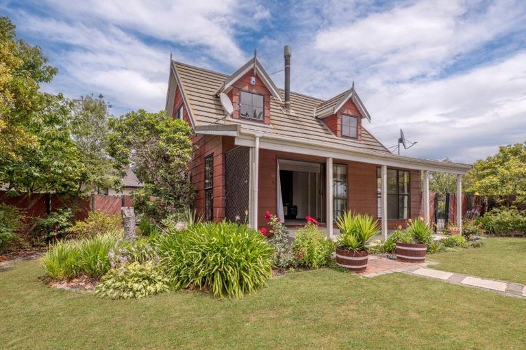 Photo of property in 60 Solomon Avenue, Redwood, Christchurch, 8051