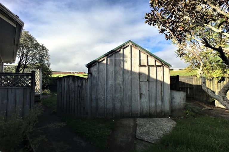 Photo of property in 15 Advocate Place, Randwick Park, Auckland, 2105