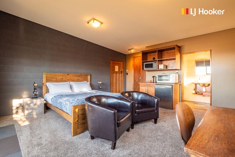 Photo of property in 71 Carroll Street, Dunedin Central, Dunedin, 9016