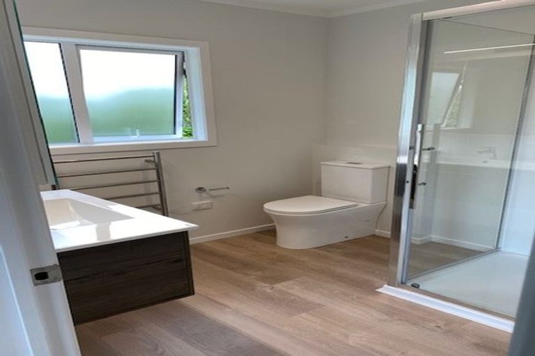 Photo of property in 1/37 Beatrice Avenue, Hillcrest, Auckland, 0627