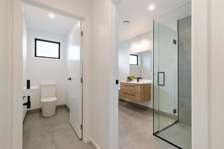 Photo of property in 70 Longview Drive, Lake Hawea, 9382