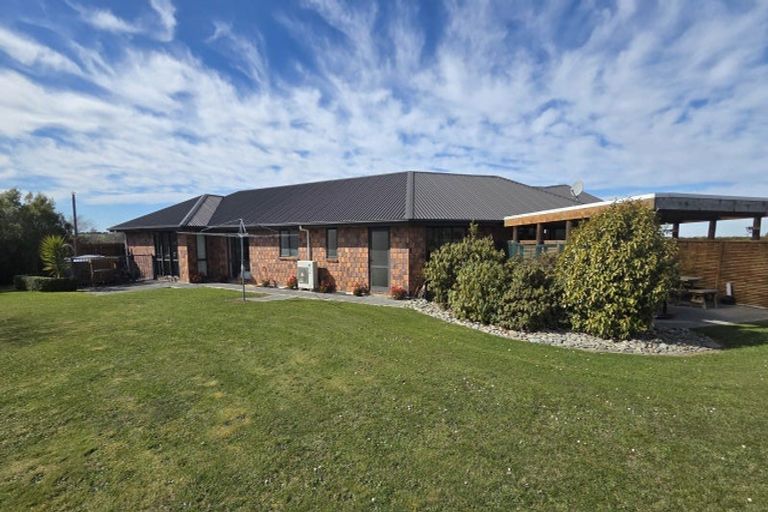 Photo of property in 341 Airedale Road, Weston, Oamaru, 9492