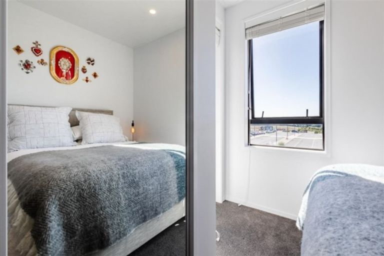 Photo of property in 104/77 Hobsonville Point Road, Hobsonville, Auckland, 0616