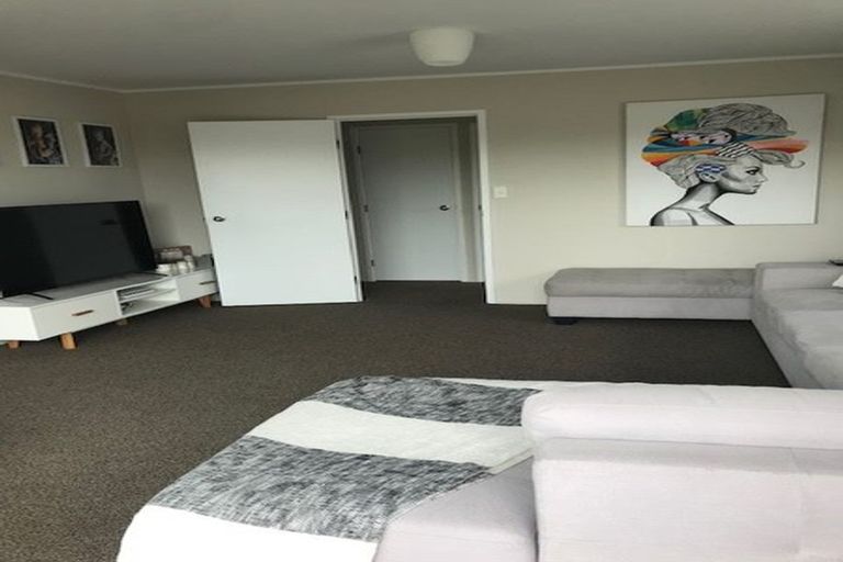 Photo of property in 1/21 Jillteresa Crescent, Half Moon Bay, Auckland, 2012