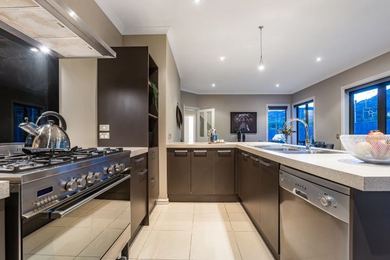 Photo of property in 9 Cottle Heath Close, Manor Park, Lower Hutt, 5019