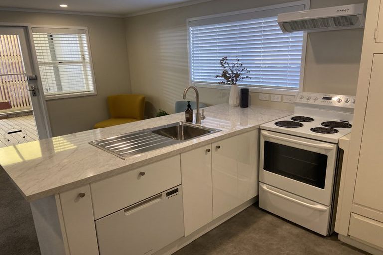 Photo of property in 1/297 Rangatira Road, Beach Haven, Auckland, 0626