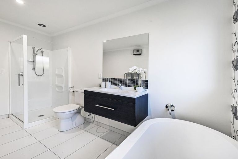 Photo of property in 25 Navy Loop, Rolleston, 7614