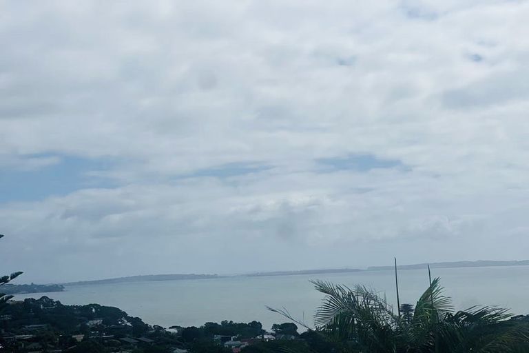 Photo of property in 33 Kotuitui Drive, Wainui, Silverdale, 0992