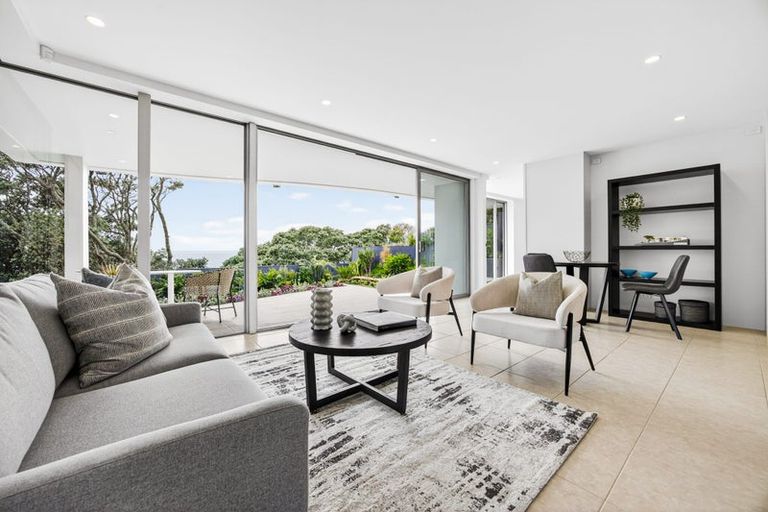 Photo of property in 19 Bournemouth Terrace, Murrays Bay, Auckland, 0630