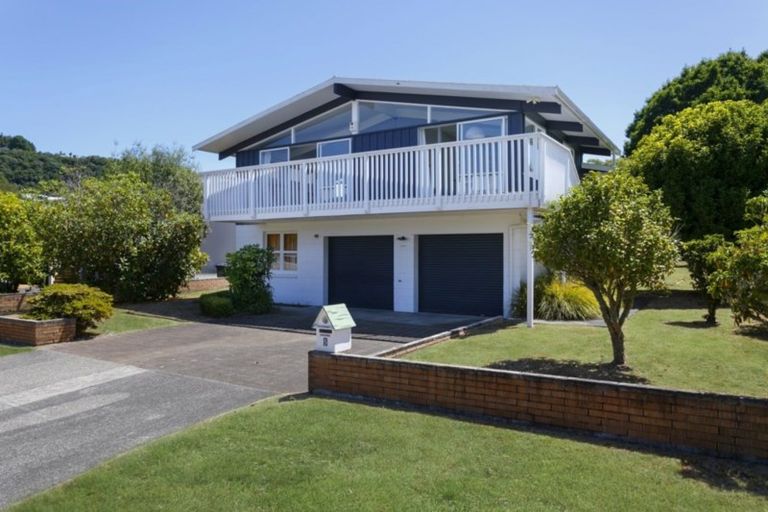 Photo of property in 5 Winston Street, Acacia Bay, Taupo, 3330