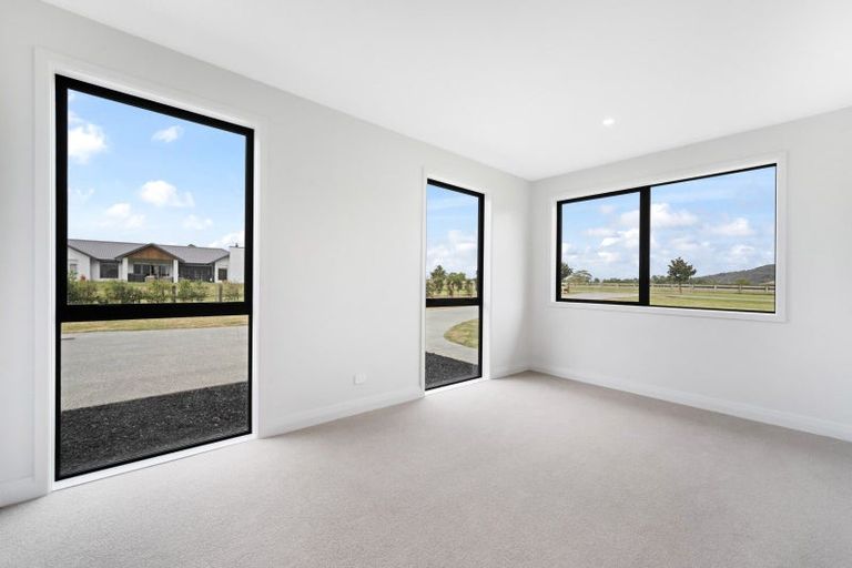 Photo of property in 9 Riverside Way, Clevedon, 2585