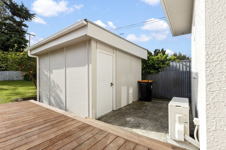 Photo of property in 17 East Street, Terrace End, Palmerston North, 4410