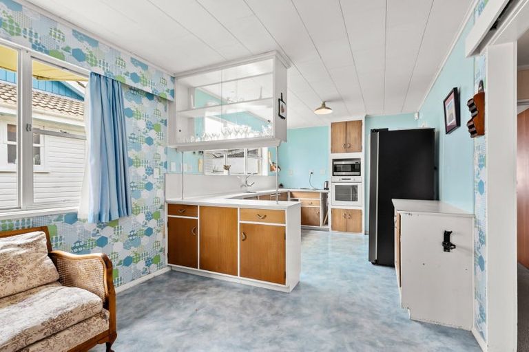 Photo of property in 61 Orr Crescent, Hutt Central, Lower Hutt, 5011