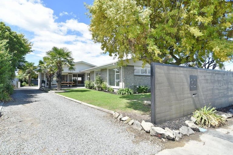 Photo of property in 32 Ashgrove Street, Rangiora, 7400