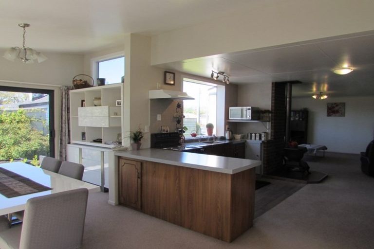 Photo of property in 9 Mary Street, Gore, 9710