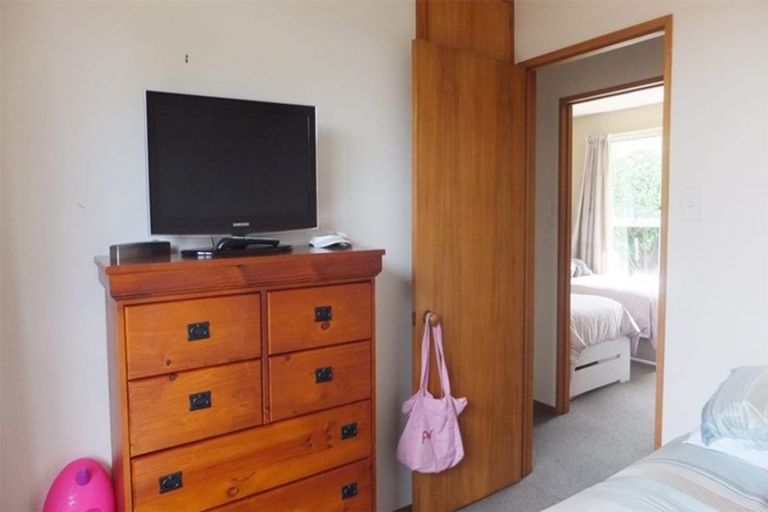 Photo of property in 1/5 Tuscany Place, Beckenham, Christchurch, 8023