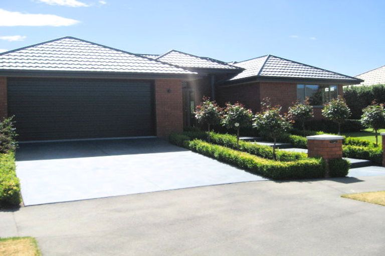 Photo of property in 4 Milkers Gate, Parklands, Christchurch, 8083