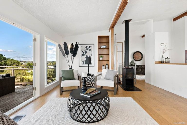 Photo of property in 68a Carlisle Road, Browns Bay, Auckland, 0630