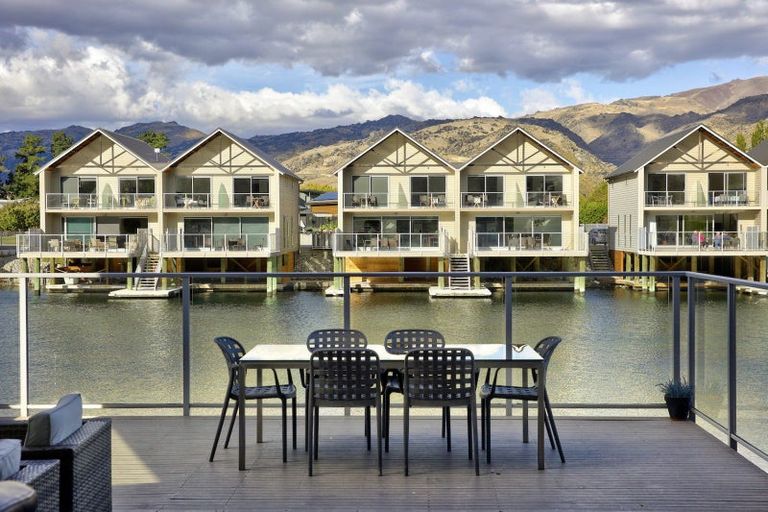 Photo of property in 21a Perriam Place, Mount Pisa, Cromwell, 9383