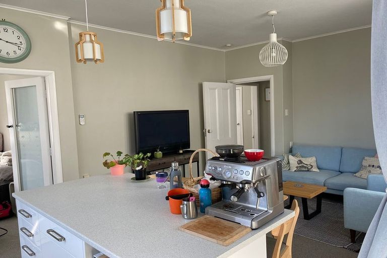 Photo of property in 6 Te Whiti Street, Kilbirnie, Wellington, 6022