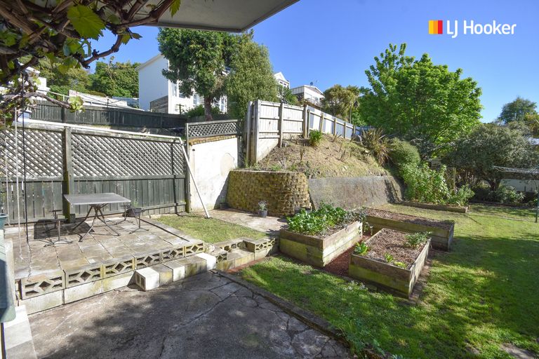 Photo of property in 6 Macbeth Street, Caversham, Dunedin, 9012