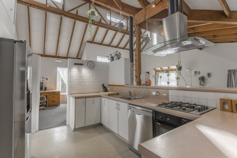 Photo of property in 12 Kew Grove, Raumati Beach, Paraparaumu, 5032