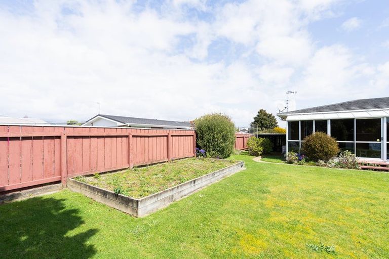 Photo of property in 25 Marlborough Street, Levin, 5510