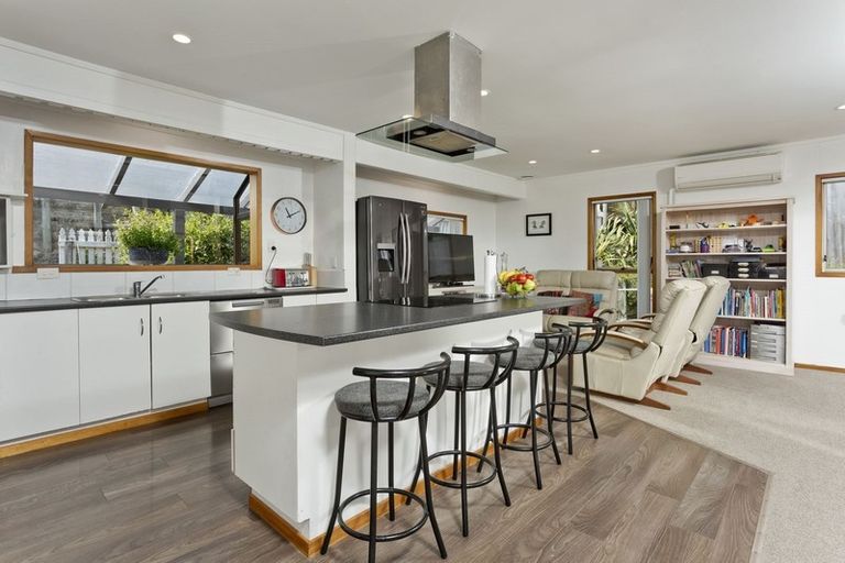 Photo of property in 116 Stredwick Drive, Torbay, Auckland, 0630