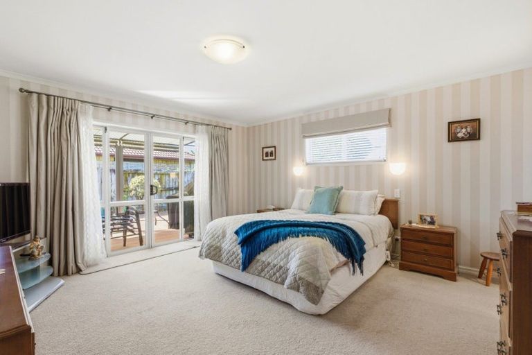 Photo of property in 29 Saint Heliers Place, Papamoa Beach, Papamoa, 3118