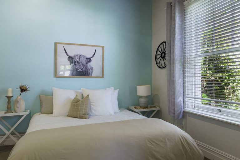 Photo of property in 1 Latham Street, Napier South, Napier, 4110