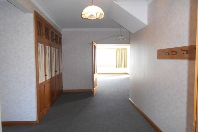 Photo of property in 55 Hawker Street, Mount Victoria, Wellington, 6011