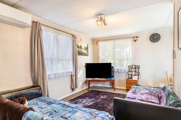 Photo of property in 20 Tamakui Grove, Turangi, 3334