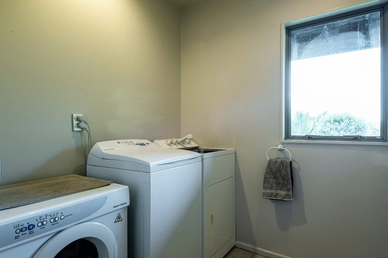 Photo of property in 1/23 Lake Road, Northcote, Auckland, 0627