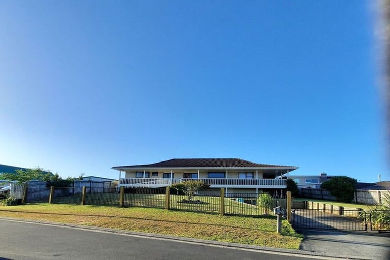 Photo of property in 3 Havilah View, Army Bay, Whangaparaoa, 0930