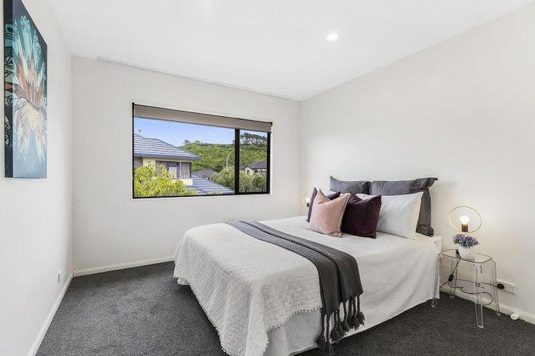 Photo of property in 11 Waterhouse Drive, Brooklyn, Wellington, 6021