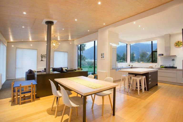 Photo of property in 7 Williams Drive, Fox Glacier, 7886