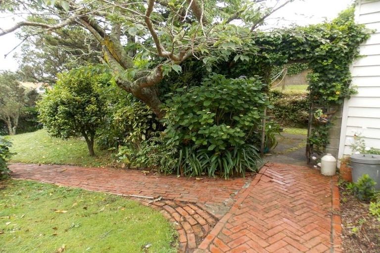 Photo of property in 24 Sefton Street, Wadestown, Wellington, 6012