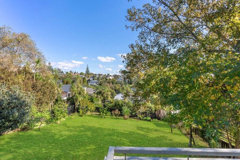 Photo of property in 16 Mawson Avenue, Torbay, Auckland, 0630