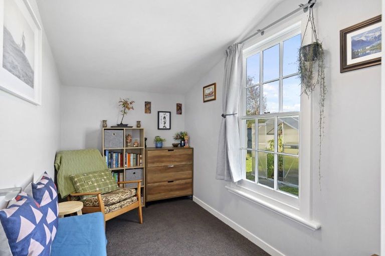 Photo of property in 27 Station Road, Coalgate, 7673