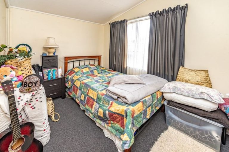 Photo of property in 35 Raupo Street, Castlecliff, Whanganui, 4501