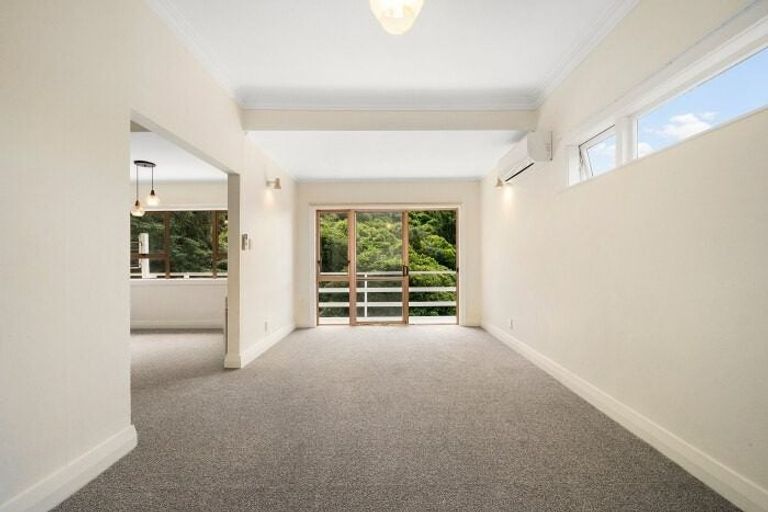 Photo of property in 26 Farnham Street, Mornington, Wellington, 6021