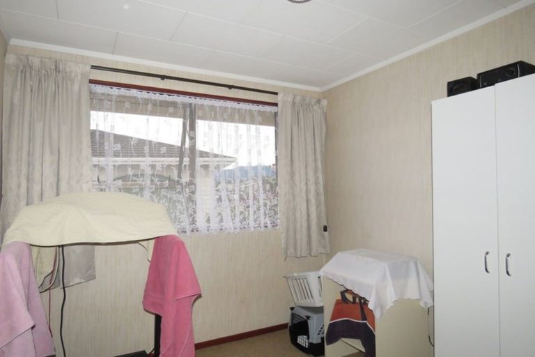 Photo of property in 64 Henley Street, Westport, 7825