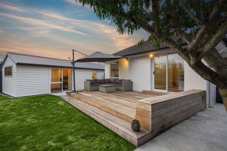 Photo of property in 4 Fitzroy Place, Bishopdale, Christchurch, 8053